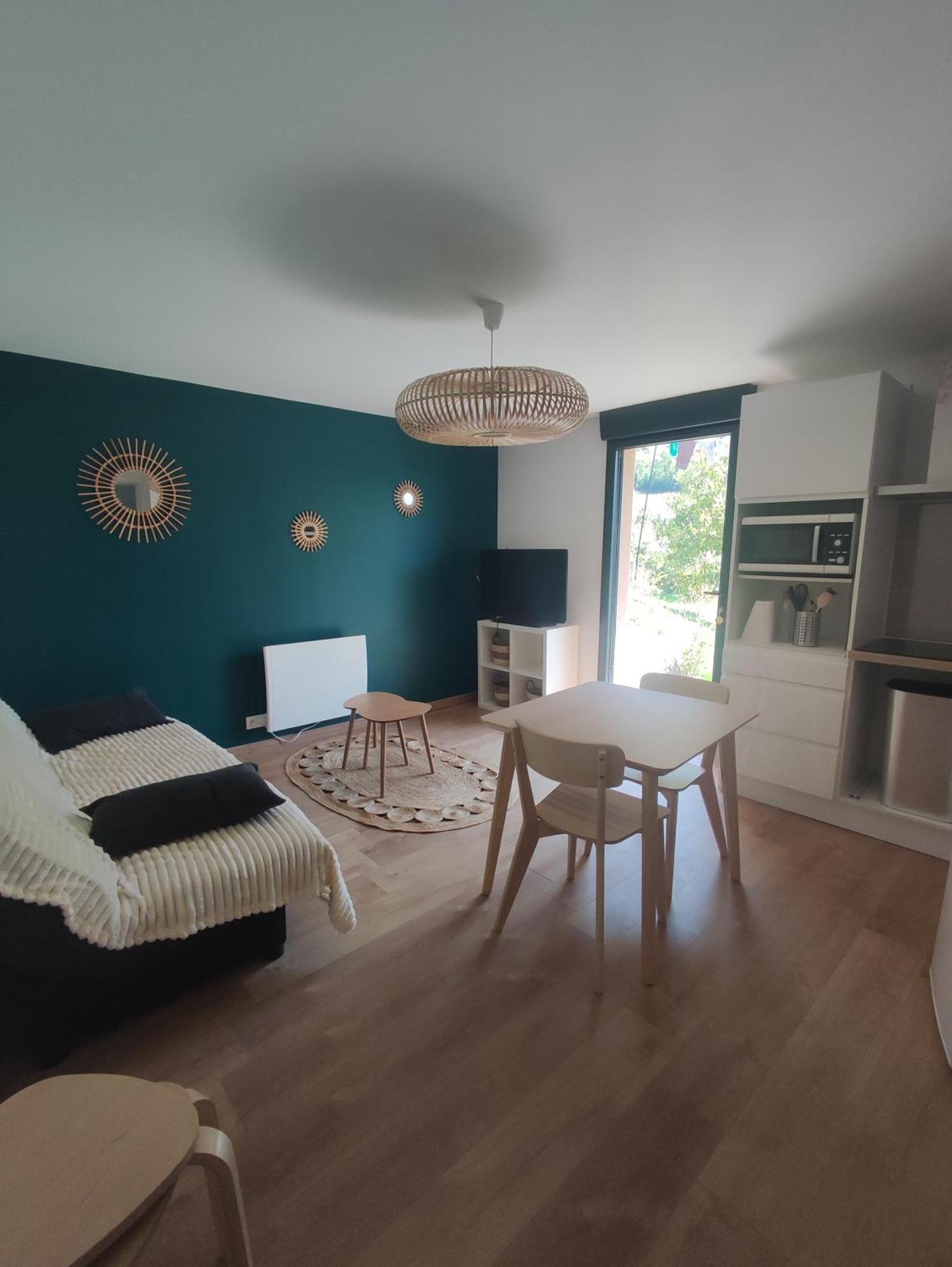 A La Campagne Appartement Saint-Georges-de-Luzençon